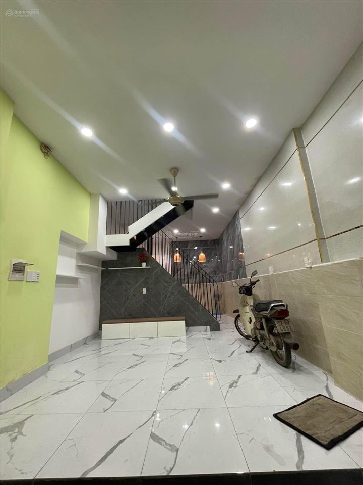 Quận 11  đường hồng bàng  dt 34m2  giá 3tỷ450 diện tích 34m2 (3,6m x 9m) cách hẻm xe hơi