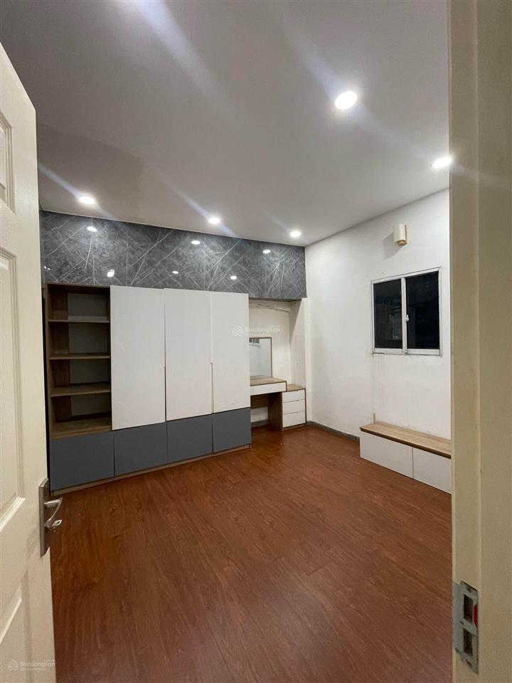 Quận 11  đường hồng bàng  dt 34m2  giá 3tỷ450 diện tích 34m2 (3,6m x 9m) cách hẻm xe hơi