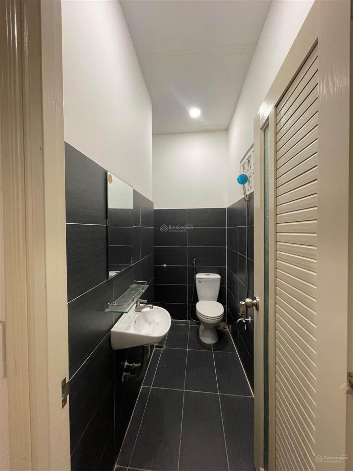 Quận 11  đường hồng bàng  dt 34m2  giá 3tỷ450 diện tích 34m2 (3,6m x 9m) cách hẻm xe hơi