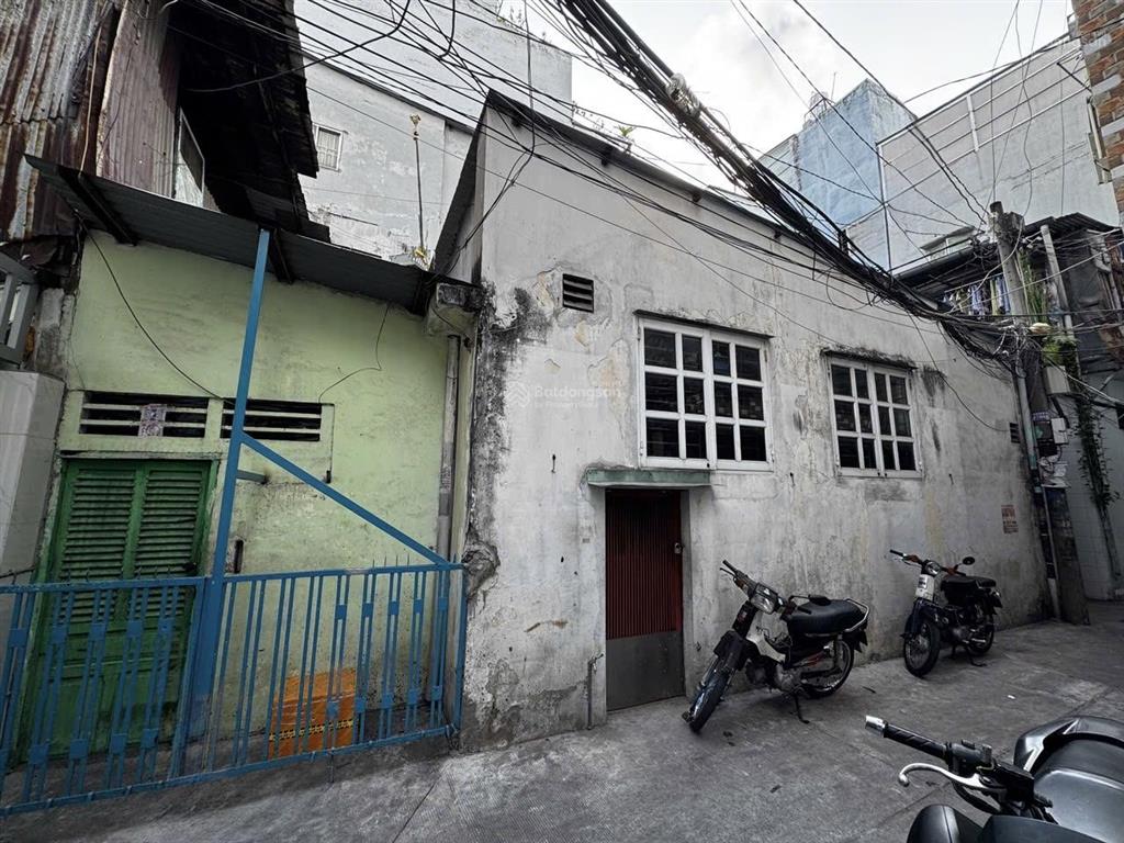 Quận 10 ngay ngã 7 lý thái tổ  lô góc  nhà cấp 4  xá định mua đất  82m2  giá 8tỷ9