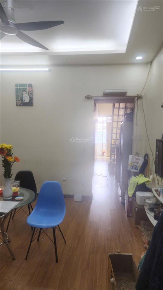 Giảm giá bán nhanh nhà tập thể  thang bộ  đường nguyễn chí thanh  q10 ngay vòng xoay
