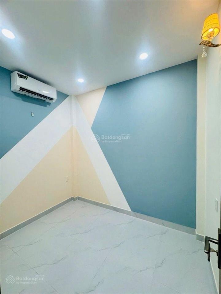 Quận 11  đường bình thới  nhà đẹp vào ở ngay  3 tầng  4pn  giá 5tỷ680