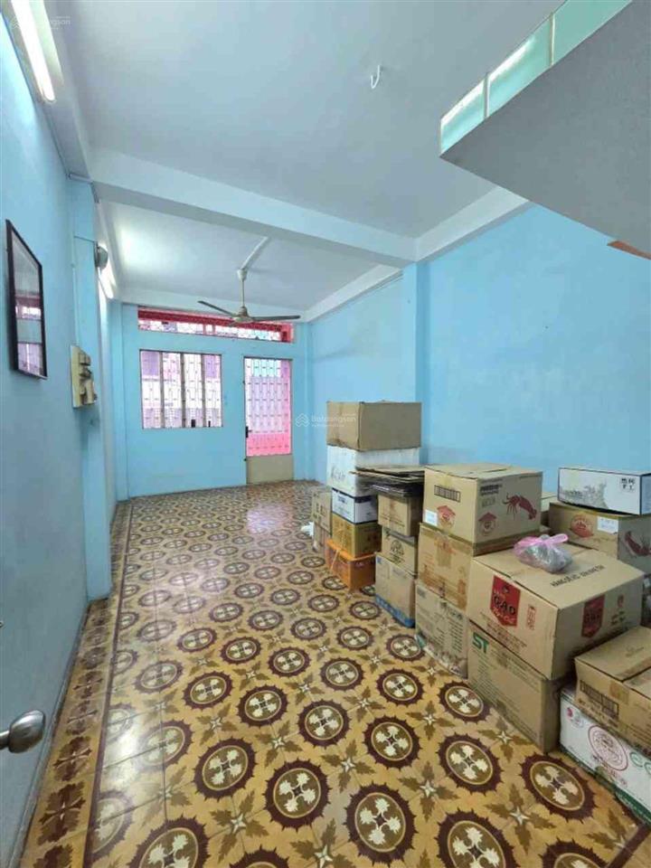 Nhà btct 4 tầng trung tâm quận 10 hẻm 4m thông  ngay bệnh viện nhi đồng