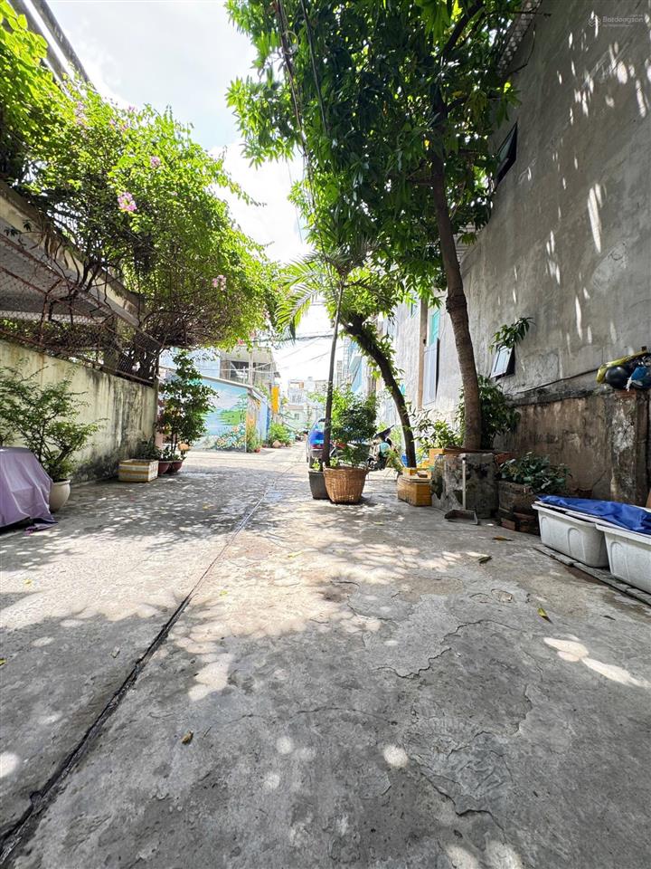 Bán nhà lê đại hành quận 11  xe hơi ngủ trong nhà  dt 87m  ngay vòng xoay  trường đua phú thọ