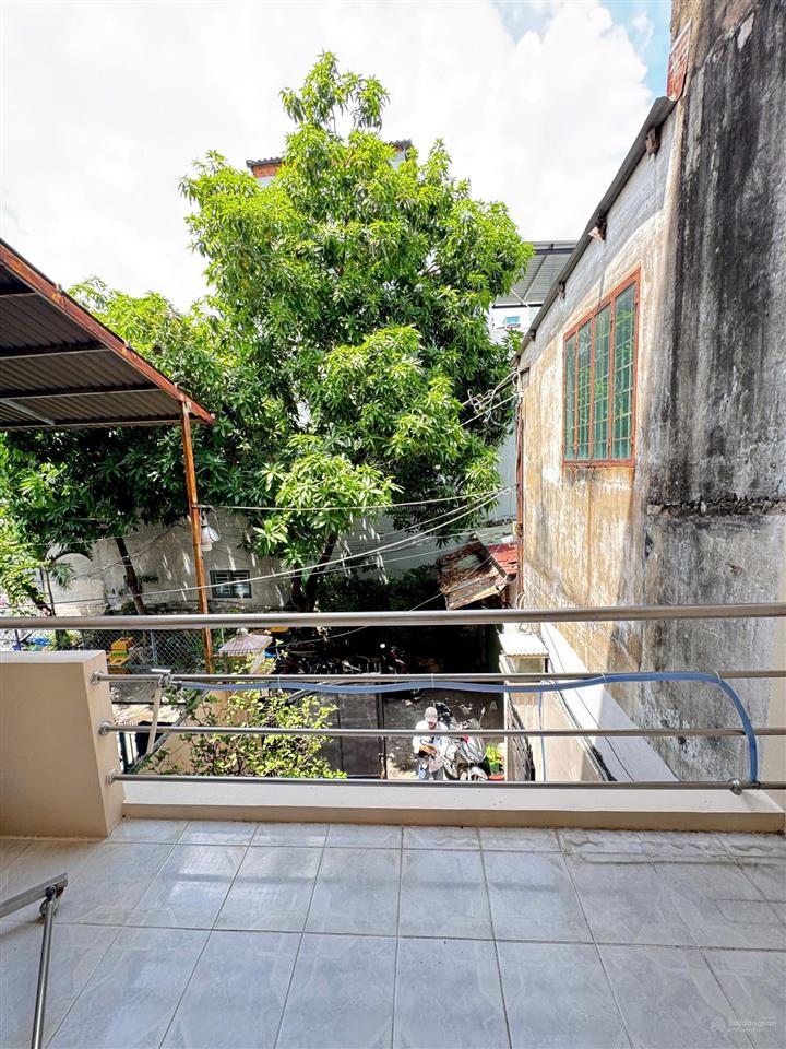 Bán nhà lê đại hành quận 11  xe hơi ngủ trong nhà  dt 87m  ngay vòng xoay  trường đua phú thọ