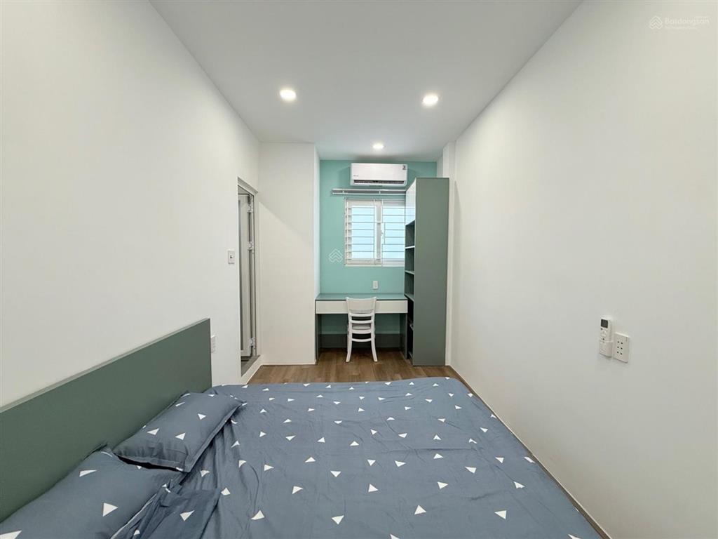 Chỉ 2tỷ350 sở hữu chung cư lạc long quân  mới đẹp full nội thất  vào ở ngay  2pn  2wc ch