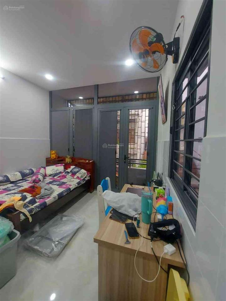 Nhà quận 10 vị trí đẹp  ngay nhà hát hòa bình  8,9 tỷ đường 3 tháng 2, gần học viện hành ch