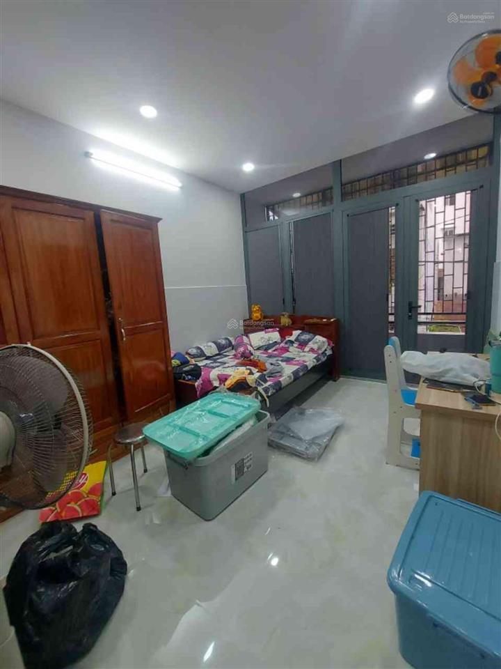 Nhà quận 10 vị trí đẹp  ngay nhà hát hòa bình  8,9 tỷ đường 3 tháng 2, gần học viện hành ch