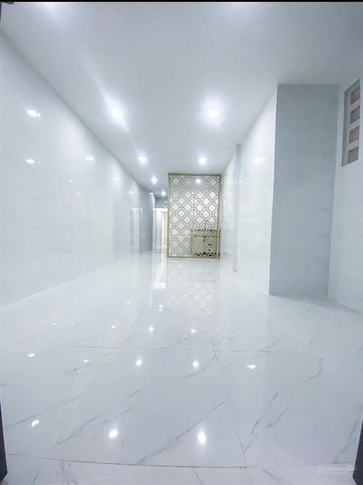 Quận 10  nhà 2 lầu dt 42m2 gần bv nhi đồng giá 5,1 tỷ vị trí đẹp, gần nguyễn duy dương bà hạt
