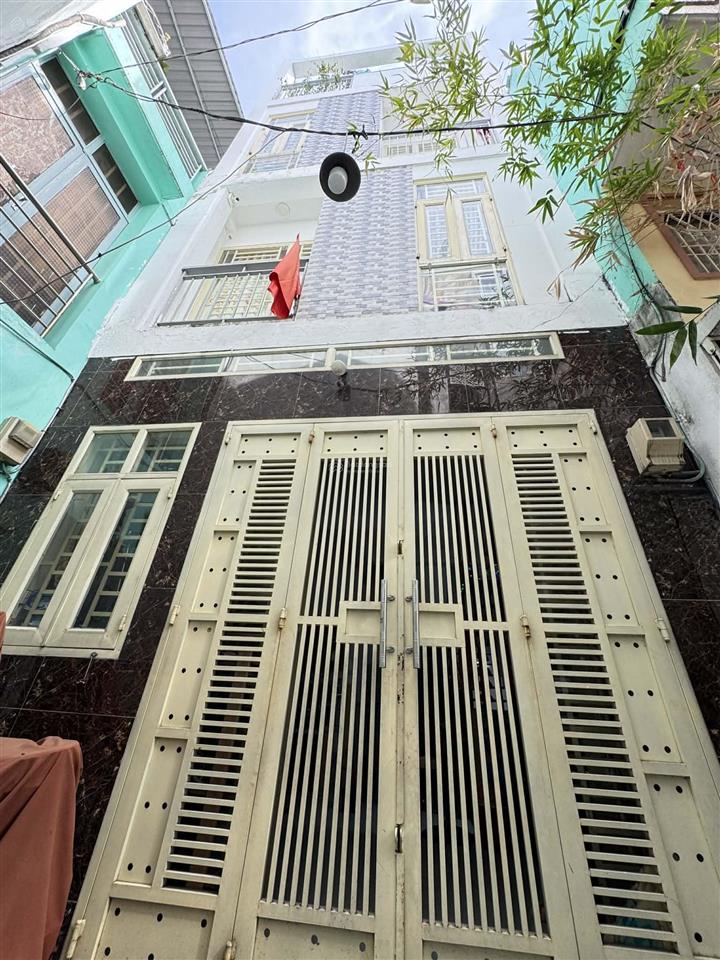 Bán nhà cách mạng tháng tám quận 10  gần đường tô hiến thành  4 tầng btct  giá 5.8 tỷ nhà mới