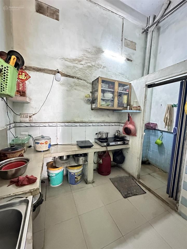 Khu vip quận 10 nhà 3 tầng hẻm xe hơi thông  cách 1 căn ra mặt  9 tỷ 8 kết cấu 1 trệt,
