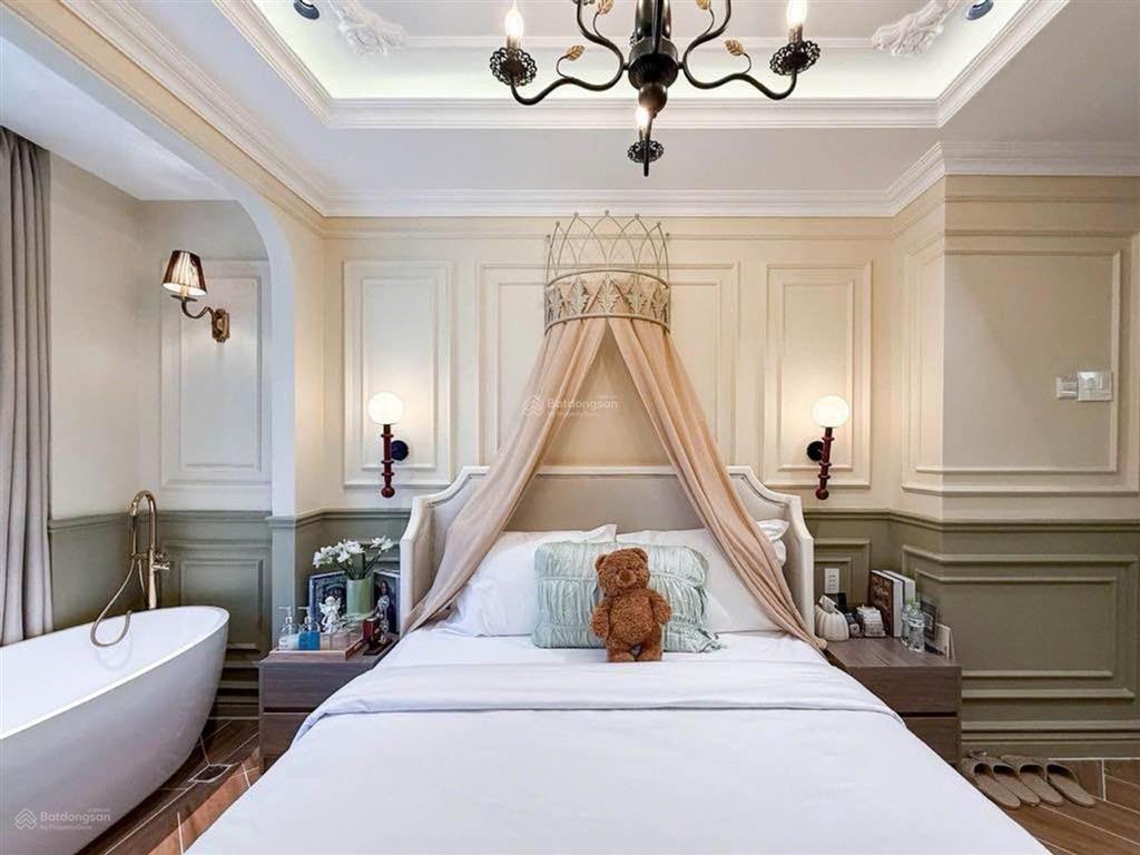 Tòa nhà 8 chdv full nội thất dòng tiền ổn định  quận 10 vị trí hẻm xe hơi thông thoáng