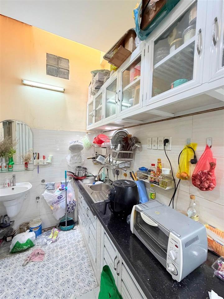 Bán nhà quận 3 hẻm 4m  ngang 4.1m  cách 30m ra mặt tiền đường  giá 7.8 tỷ  diện tích 52m²