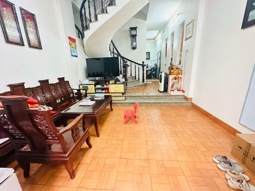 Bán nhà đường tô hiến thành quận 10  dt 43 m2  giá 13tỷ5 hẻm xe hơi vào tận nhà, hẻm rộng 5