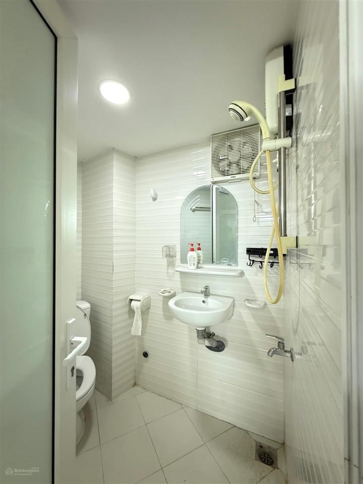 Nhà đẹp khu vip cao thắng quận 10  ngay hà centrosa  vào ở ngay  giá 6tỷ8 diện tích 53m2