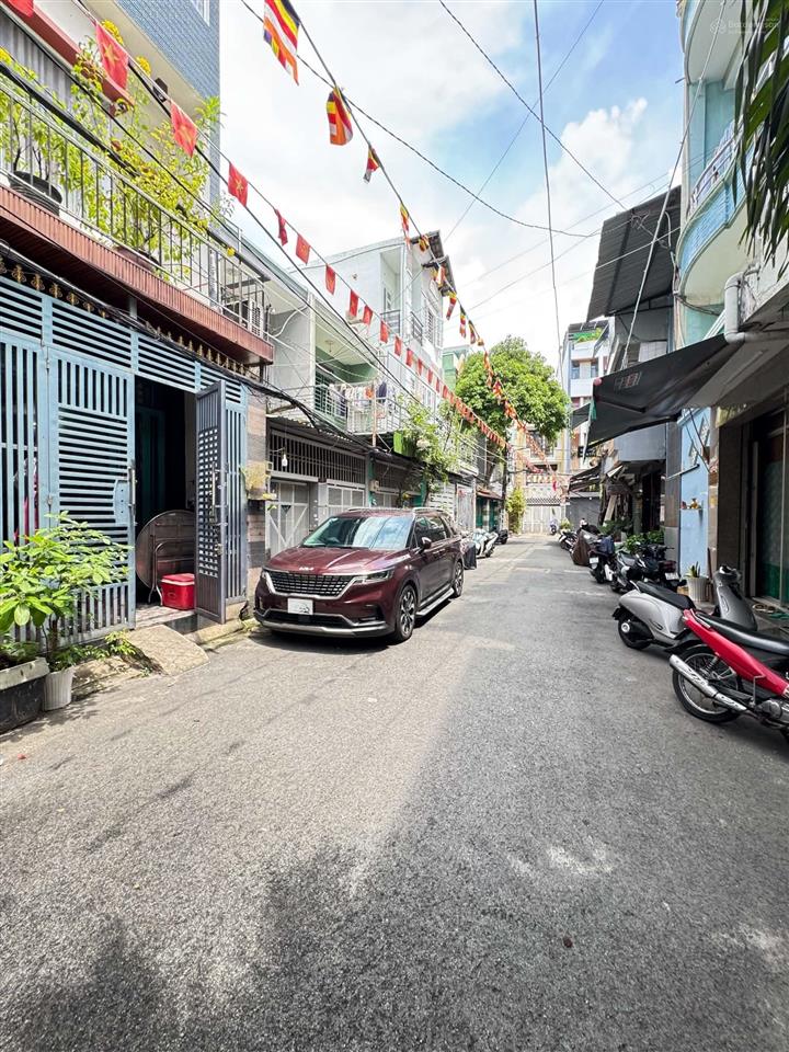Hẻm xe hơi tránh 8m ngay chung cư bàu cát, tân bình  ngang 4m