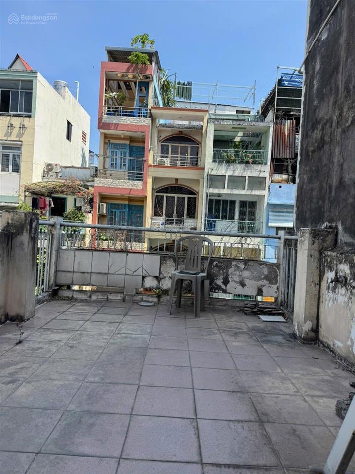 Bán nhà mặt tiền kinh doanh nhật tảo, quận 10  vài thùng sơn nhà đẹp như mới diện tích 33m