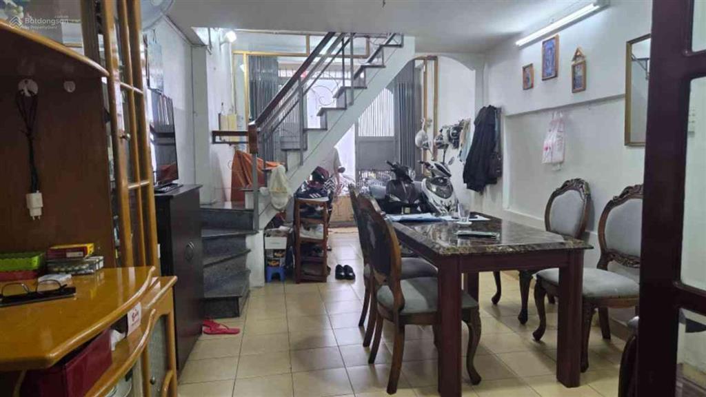 Bán nhà đẹp lê văn sỹ hẻm ô tô rộng vị trí hiếm, cách mặt tiền chỉ vài bước chân. kết cấu
