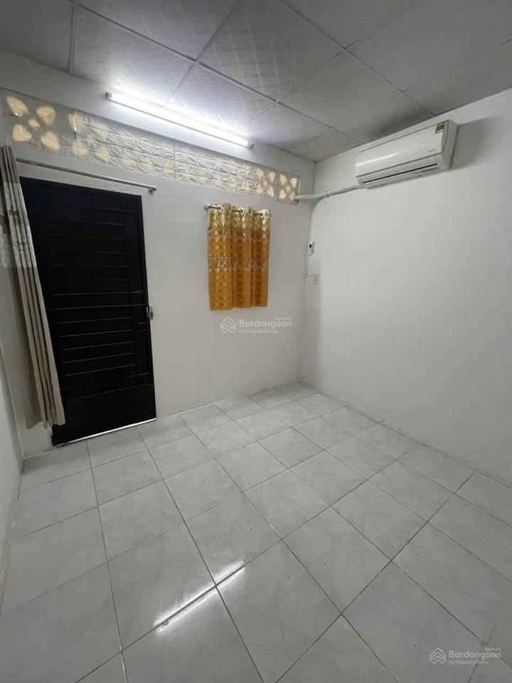 Chỉ 2 tỷ sở hữu ngay nhà 2 tầng đường bạch đằng  hẻm xe hơi thông đường bùi đình túy  lô góc