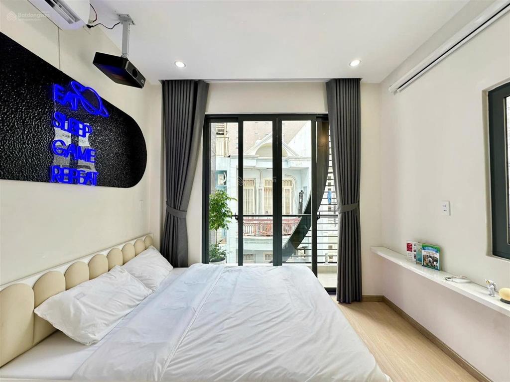 Chdv 7 phòng full nội thất thang máy trung tâm quận 3  giá 14tỷ5 cách mạng tháng 8, phường