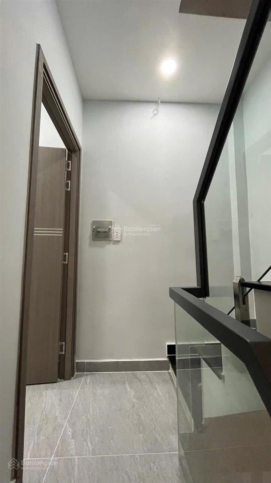 Quận 10  nhà đẹp thiết kế hiện đại hẻm thông sát mặt tiền  8tỷ3 vị trí đẹp, hẻm 4m thông