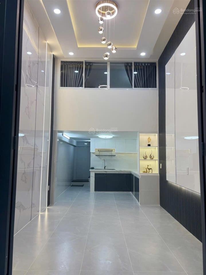 Quận 10  nhà đẹp thiết kế hiện đại hẻm thông sát mặt tiền  8tỷ3 vị trí đẹp, hẻm 4m thông