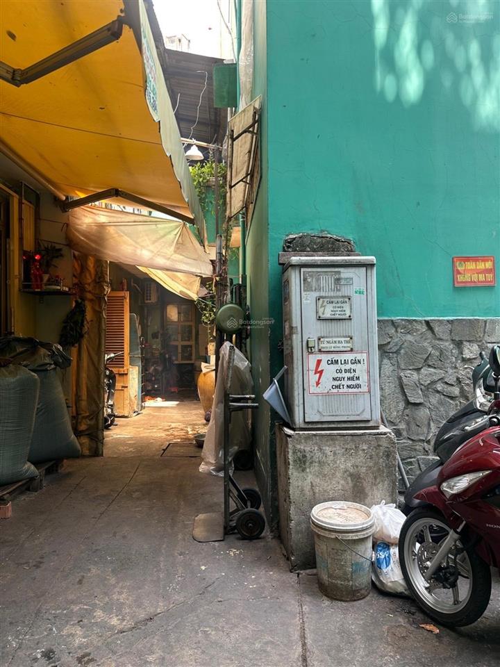 Quận 10 đường lê hồng phong  ngay ngã bảy lý thái tổ  nhà cũ tiện xây mới  23m2  giá  4tỷ1