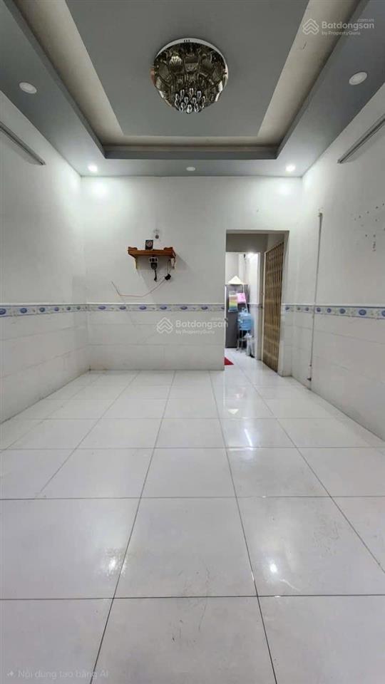 Cho thuê nguyên căn hẻm phường vườn lài quận 10  ngay bệnh viện hòa hảo  17tr/tháng nhà nguy