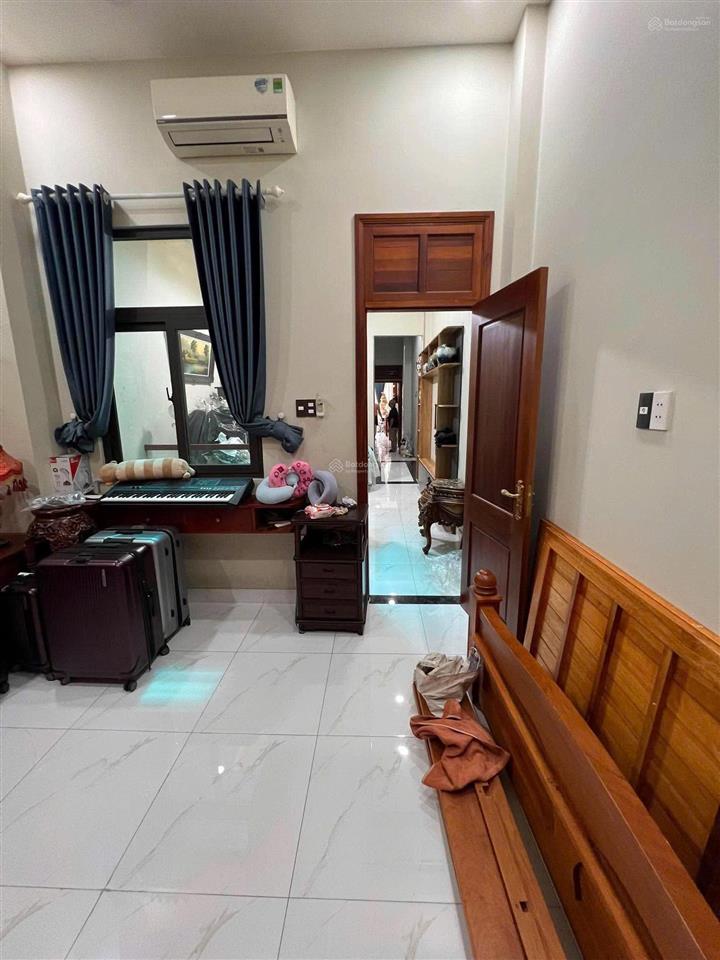 Cho thuê nhà mặt tiền quận 5 ngay chợ thuốc triệu quang phục  40tr/tháng (nhà mới tinh tha