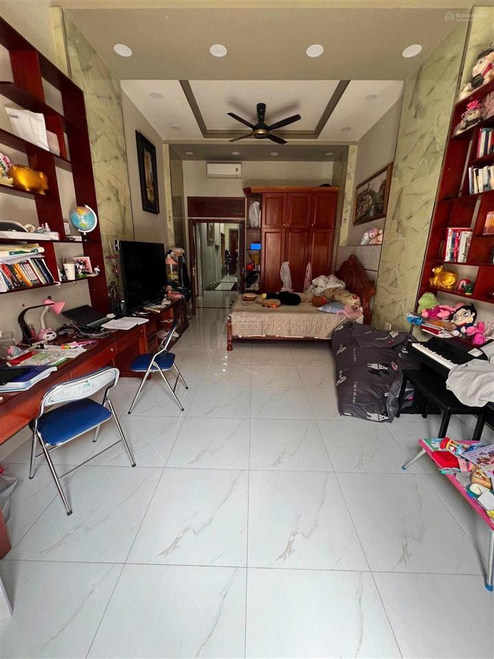 Cho thuê nhà mặt tiền quận 5 ngay chợ thuốc triệu quang phục  40tr/tháng (nhà mới tinh tha