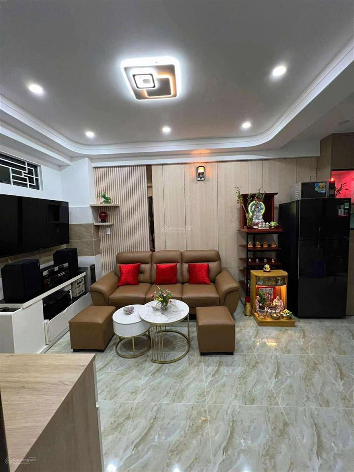 Bán căn hộ 62 bà hom quận 6  dt 60m2  2pn  2wc  giếng trời thoáng mát full nội thất  giá 3tỷ5
