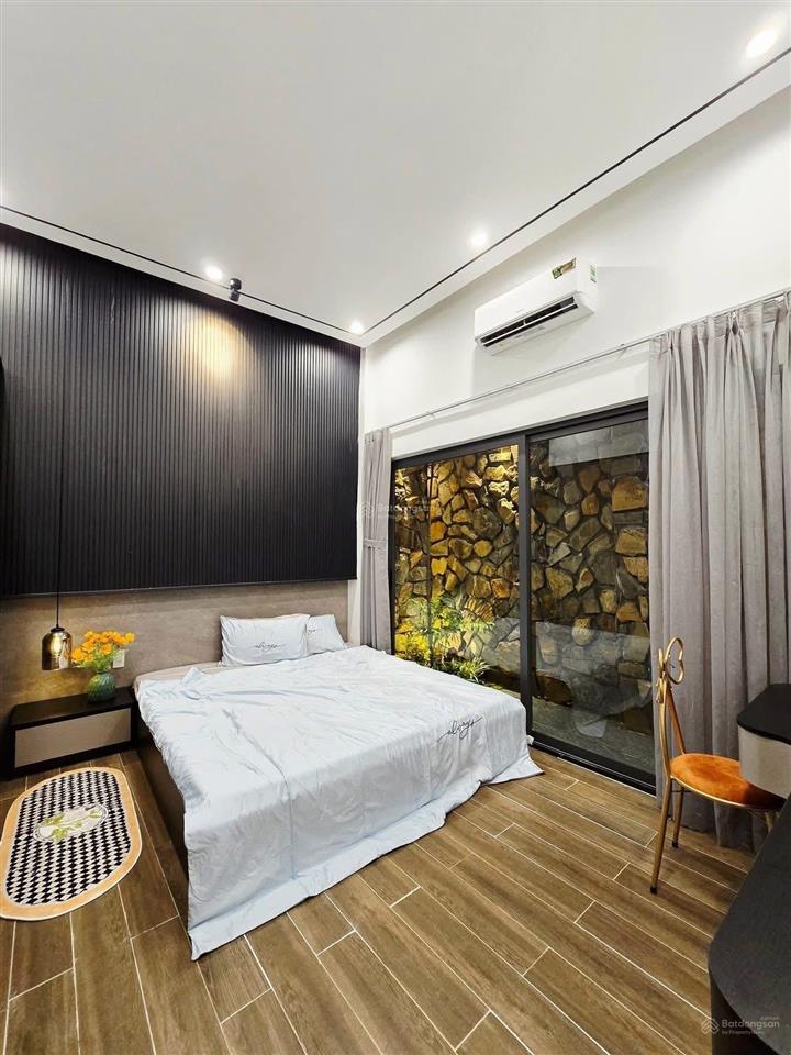 Duy nhất! hoàng cầu phân lô ô tô tránh vỉa hè 2m kd, cách mặt phố 20m, xây 62m2*5 tầng
