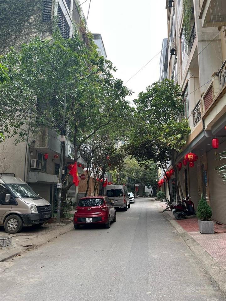 Nguyên hồng. phân lô, 2 ô tô tránh, vỉa hè kinh doanh, dân xây, kcbt, full nt mặt tiền rộng, 75m2*5