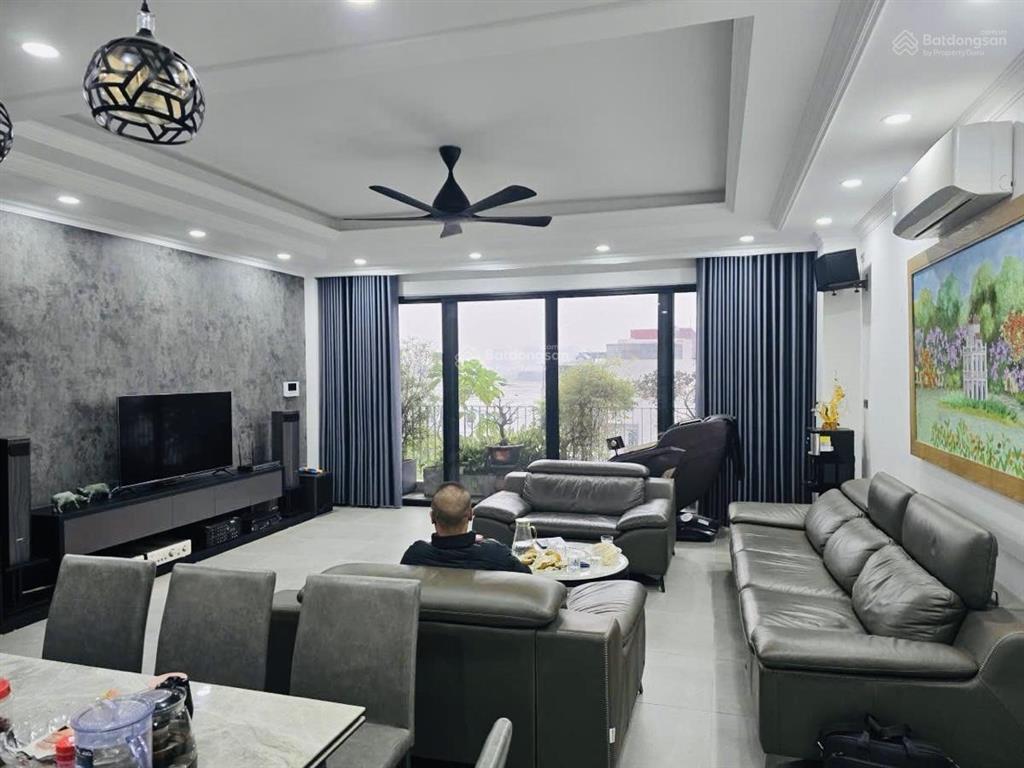 Phân lô nguyên hồng 66m, 7t, xây mới, thang máy, vỉa hè rộng kd, 2 ô tô tránh, 50m ra mặt phố.