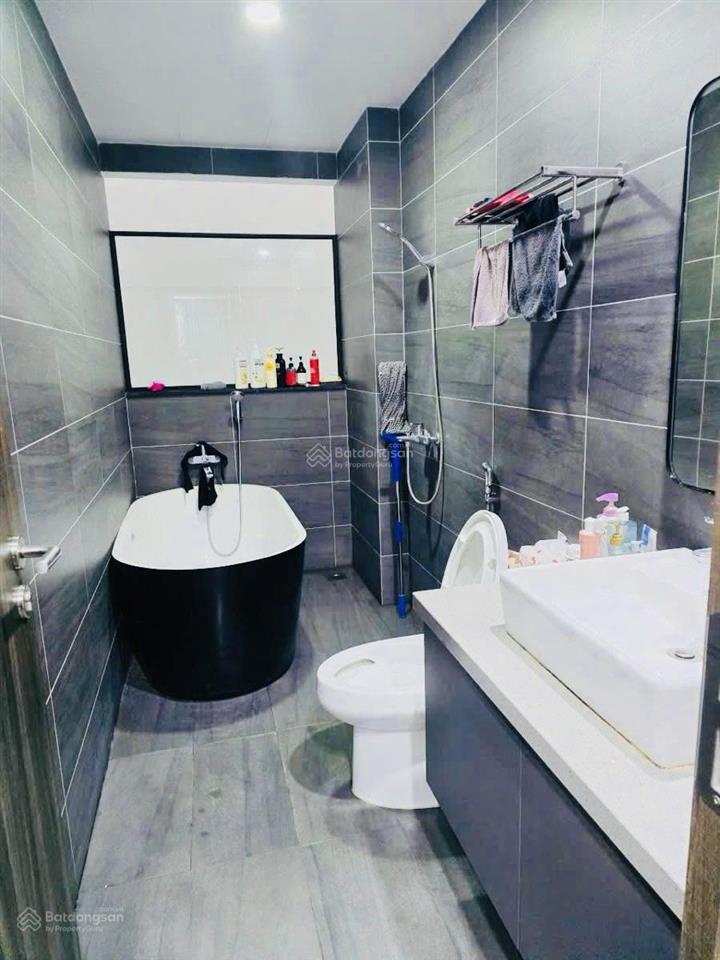 Phân lô nguyên hồng 66m, 7t, xây mới, thang máy, vỉa hè rộng kd, 2 ô tô tránh, 50m ra mặt phố.