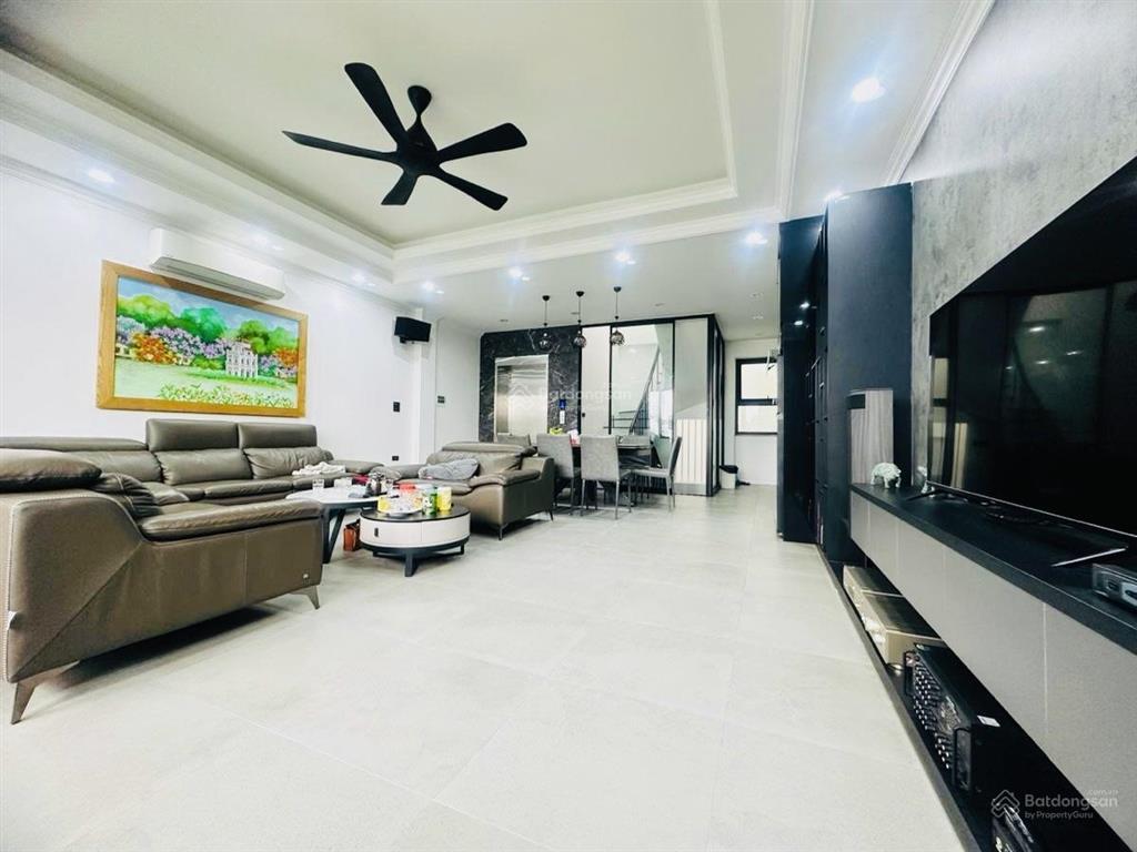 Phân lô nguyên hồng 66m, 7t, xây mới, thang máy, vỉa hè rộng kd, 2 ô tô tránh, 50m ra mặt phố.