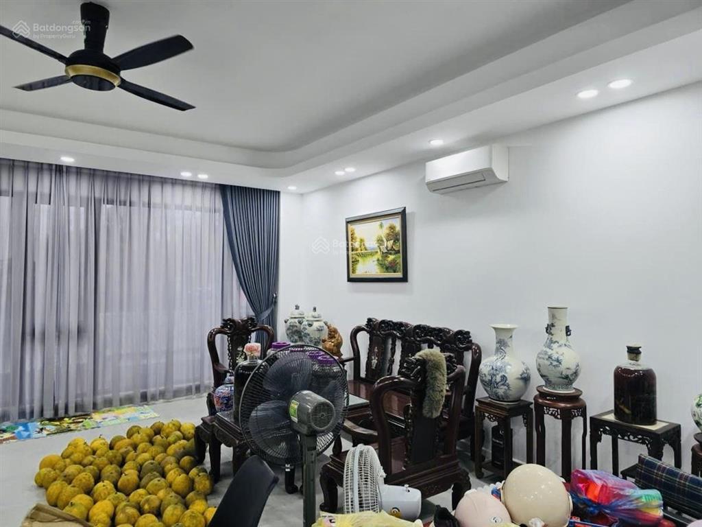 Phân lô nguyên hồng 66m, 7t, xây mới, thang máy, vỉa hè rộng kd, 2 ô tô tránh, 50m ra mặt phố.