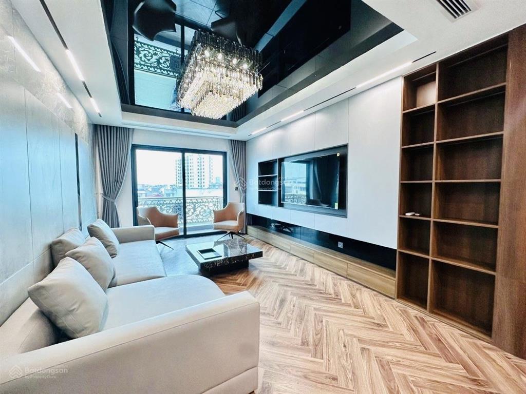 Nguyễn chí thanh nhà lô góc, ngõ phân lô, ô tô tránh, vỉa hè, tiện kinh doanh, 65m*6t, thang máy