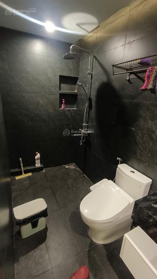 Hoàng cầu 65m, phân lô 6 tầng thang máy, 3 ô tô tránh vỉa hè 3m, gần hồ, ở/văn phòng, full nội thất