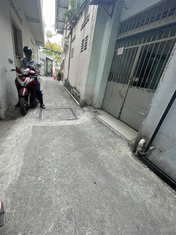 Bán nhà hoàng hoa thám  6.8 tỷ tl, dt 32.8m2, ngay chợ cây quéo, kế phú nhuận.