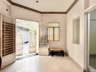 Nhà lô góc phan đình phùng  6.45 tỷ, dt 42m2, nhà c4, 2 tầng, shr hoàn công đủ.