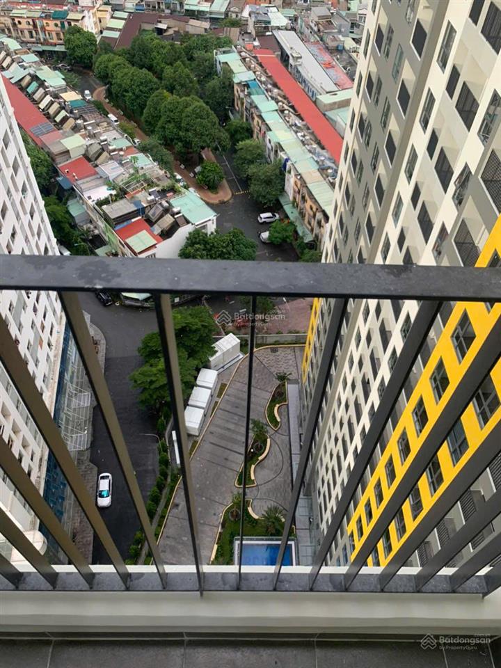 Tặng máy lạnh, máy hút mùi, rèm cửa, kính bếp bcons polygon 54m2 2ty490 bao full thuế phí. (0205)