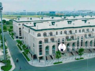 Biệt thự sunlake hồ bơi vạn phúc city ,nhà hoàn thiện đẹp nội thất cao cấp pháp lý sổ hồng