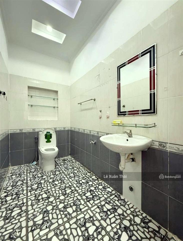 Giảm 500tr! bán gấp nhà thái phiên q11, 64m2, 4 tầng, hẻm 6m xe tải thông. nhỉnh 10 tỷ, ở ngay