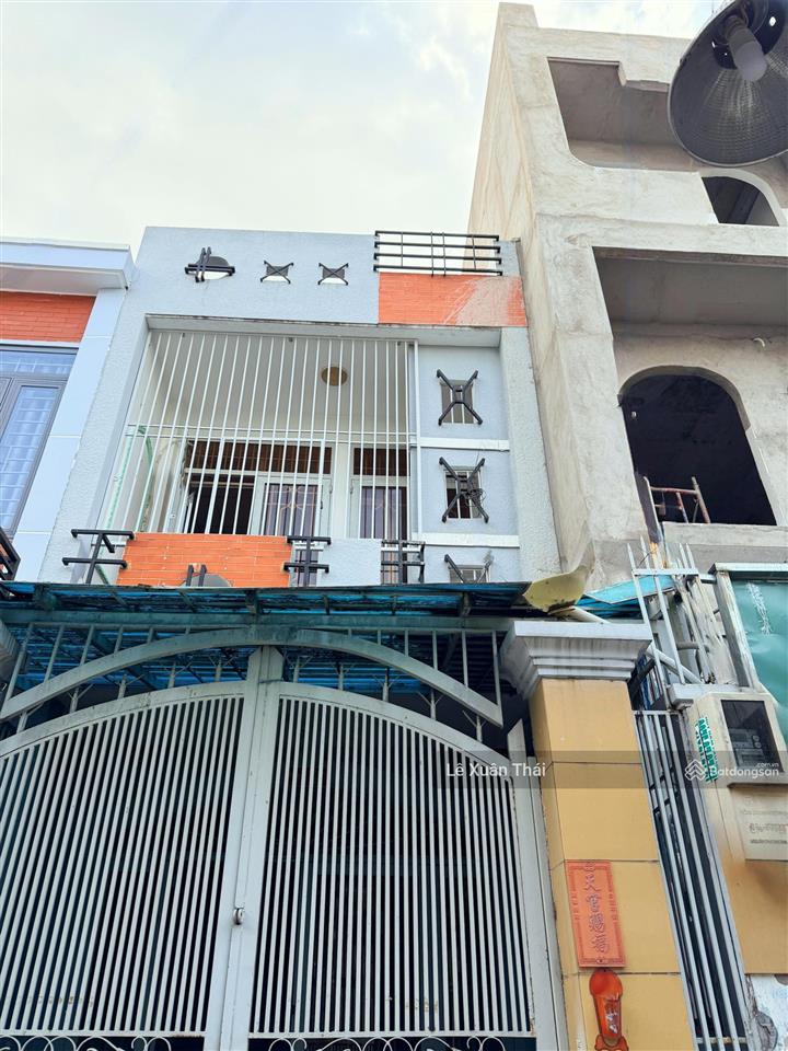 Giảm 500tr bán nhanh nhà 2 tầng, 60m2, hẻm 4m  chỉ 5.95 tỷ, lạc long quân q11, ở ngay