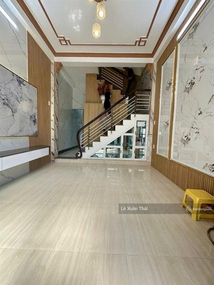Nhà đẹp 4 tầng hòa bình, 46m2, hxh thông, chỉ 5.95 tỷ, hiệp tân tân phú. gần đầm sen