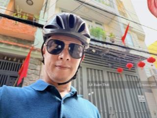 Nhà đẹp 4 tầng lạc long quân, 51m2, ngang 4.2m, ô tô đỗ cửa. chỉ 8.3 tỷ, p8, tân bình