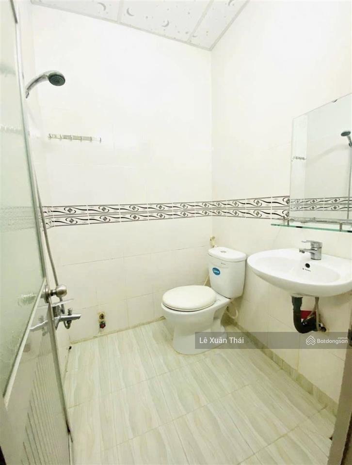 Nhà 4 tầng âu cơ, 40m2, ngang 4m. ô tô vào nhà. chỉ 6.98 tỷ, rẻ nhất khu vực p.9, tân bình.