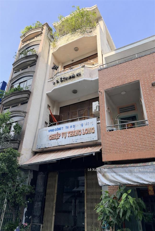 Hiếm, công chúa ngọc hân  nhà mặt tiền giá trong hẻm, 4 tầng, 40m2. 9 tỷ tl, rẻ nhất q11