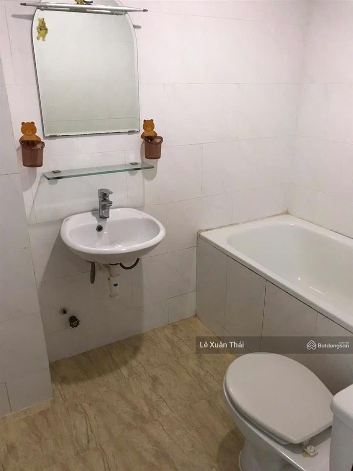 Hiếm, công chúa ngọc hân  nhà mặt tiền giá trong hẻm, 4 tầng, 40m2. 9 tỷ tl, rẻ nhất q11